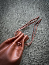 BAG70 ≪BROWN≫ GOAT LEATHER POUCH ゴートレザー巾着ポーチ