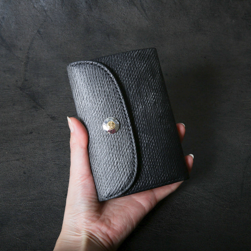 【2025 SPECIAL】W6 ロシアンカーフ ≪BLACK≫ ミドルウォレット