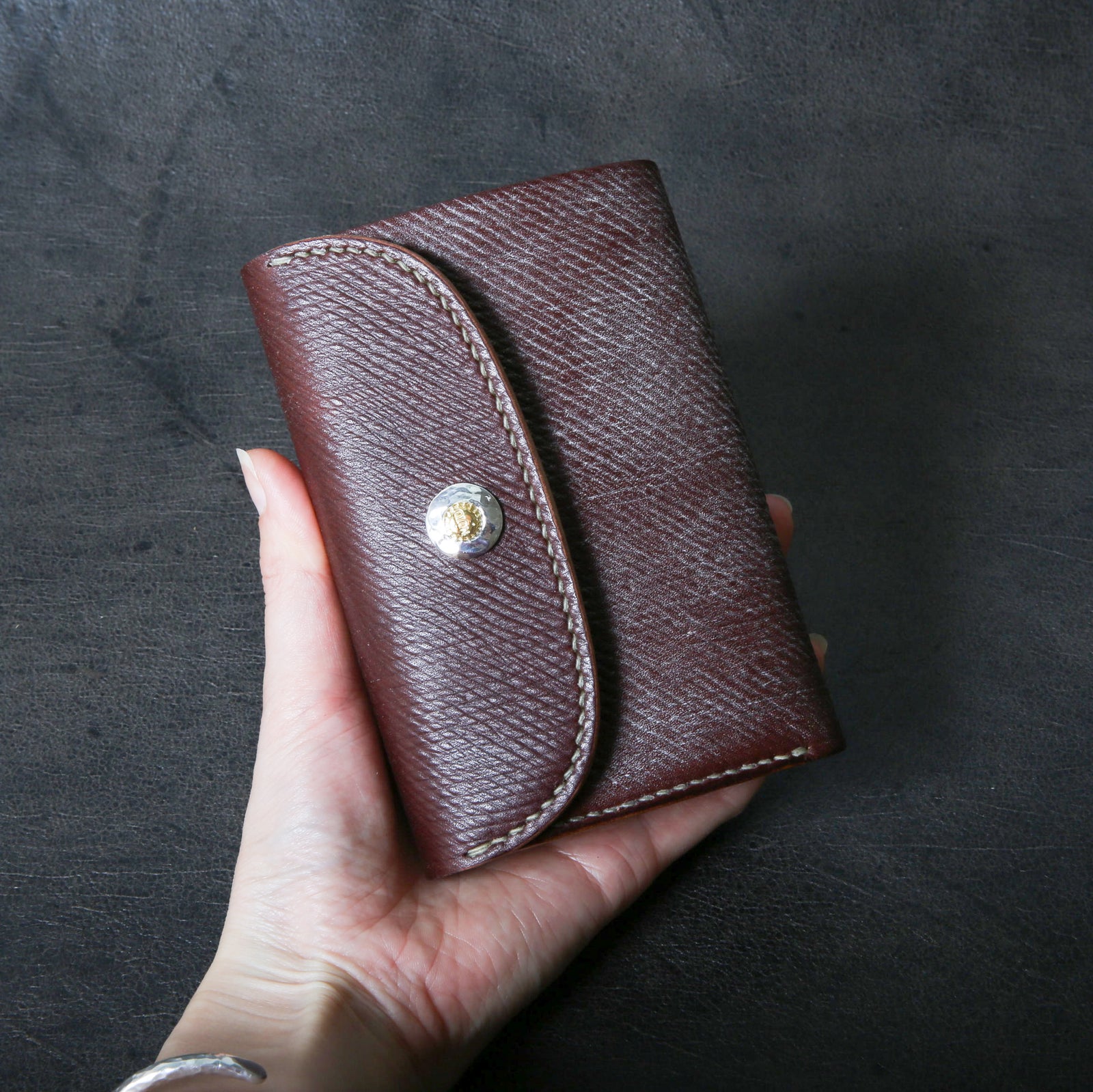 2025 SPECIAL】W6 ロシアンカーフ ≪BROWN≫ ミドルウォレット – MOTO