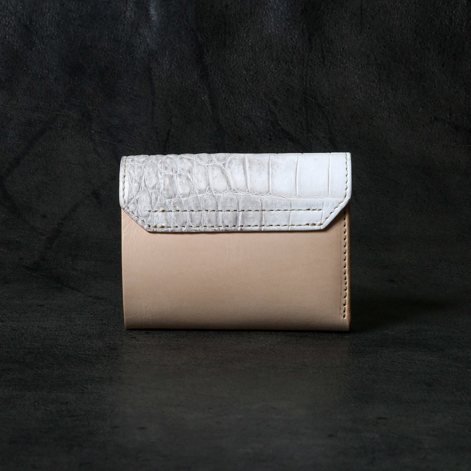 2025 SPECIAL】W10 ヒマラヤクロコ × ベルギーヌメ コンパクト