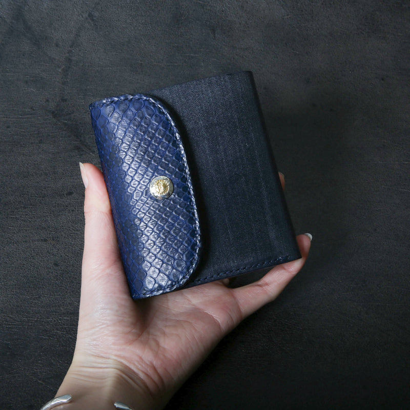 【2025 SPECIAL】W5 藍染パイソン × ブライドルレザー ショートウォレット