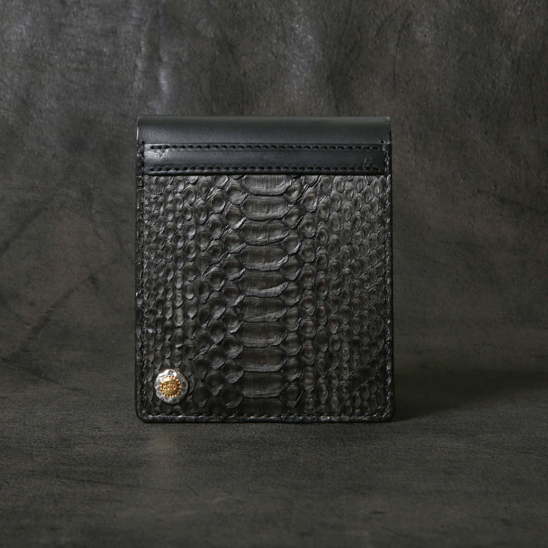 【2025 SPECIAL】W1 墨染めパイソン ショートウォレット