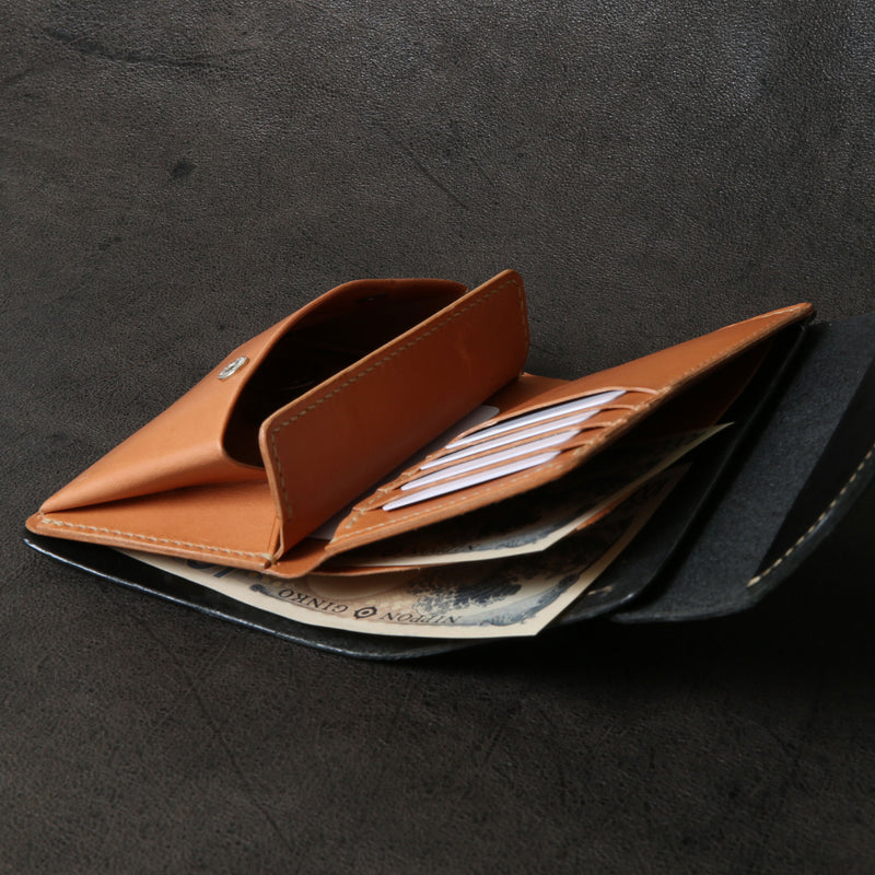 【2025 SPECIAL】W6 墨染めパイソン ミドルウォレット