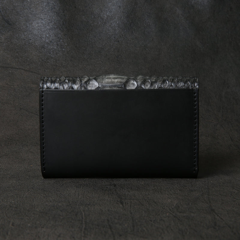 【2025 SPECIAL】CA6 墨染めパイソン × 墨染めコードバン カードケース