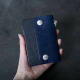 【2025 MOTOR SPECIAL】RW8 藍染めパイソン × ブライドルレザー ≪INDIGO≫ トラッカーズミドルウォレット