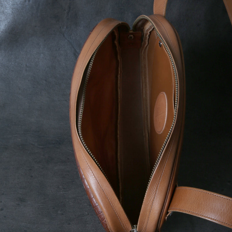 【2025 MOTOR SPECIAL】HBAG1 ハンドダイ・ヌメクロコ ≪BROWN≫ "HIDEO MOTOIKE" ボディバッグ