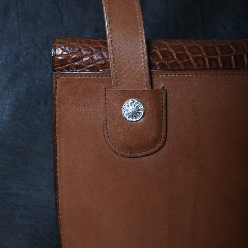 【2025 MOTOR SPECIAL】HBAG2 ハンドダイ・ヌメクロコ ≪BROWN≫ "HIDEO MOTOIKE" ショルダーバッグ