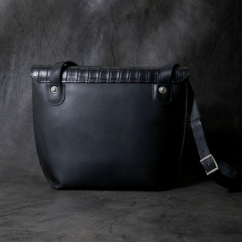 【2025 MOTOR SPECIAL】HBAG2 ハンドダイ・ヌメクロコ ≪BLACK≫ "HIDEO MOTOIKE" ショルダーバッグ