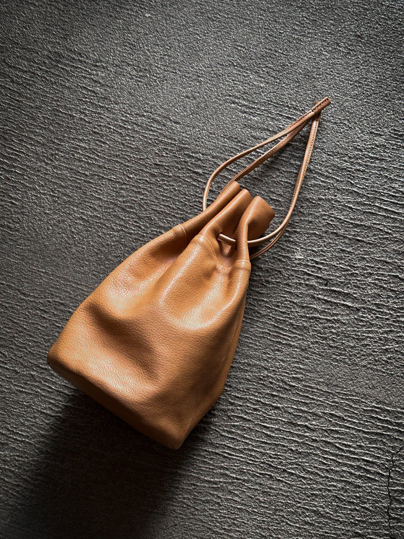 【2025SS COLLECTION】BAG70 ≪NATURAL≫ GOAT LEATHER POUCH ゴートレザー巾着ポーチ