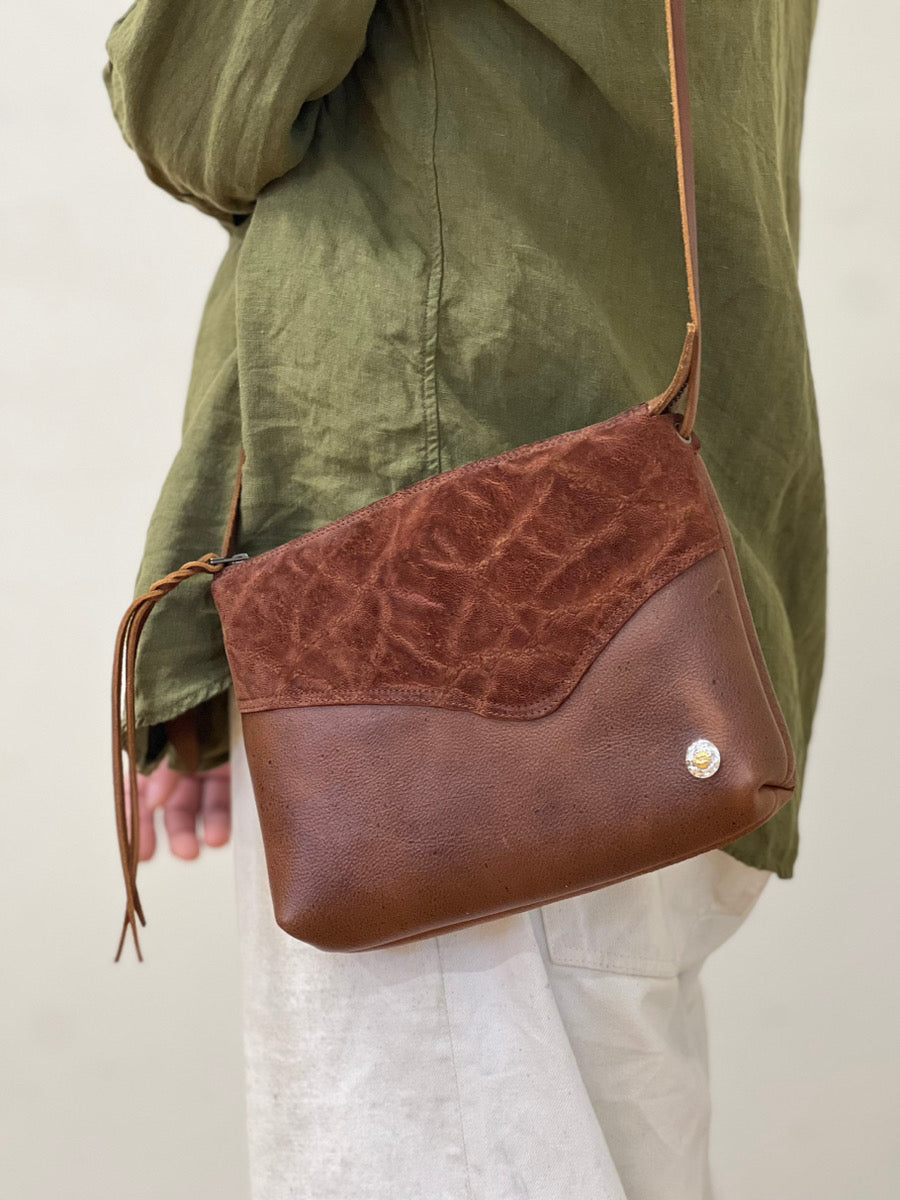 2025 SPECIAL】BAG65 エレファント × クーズー ≪BROWN≫ サコッシュ