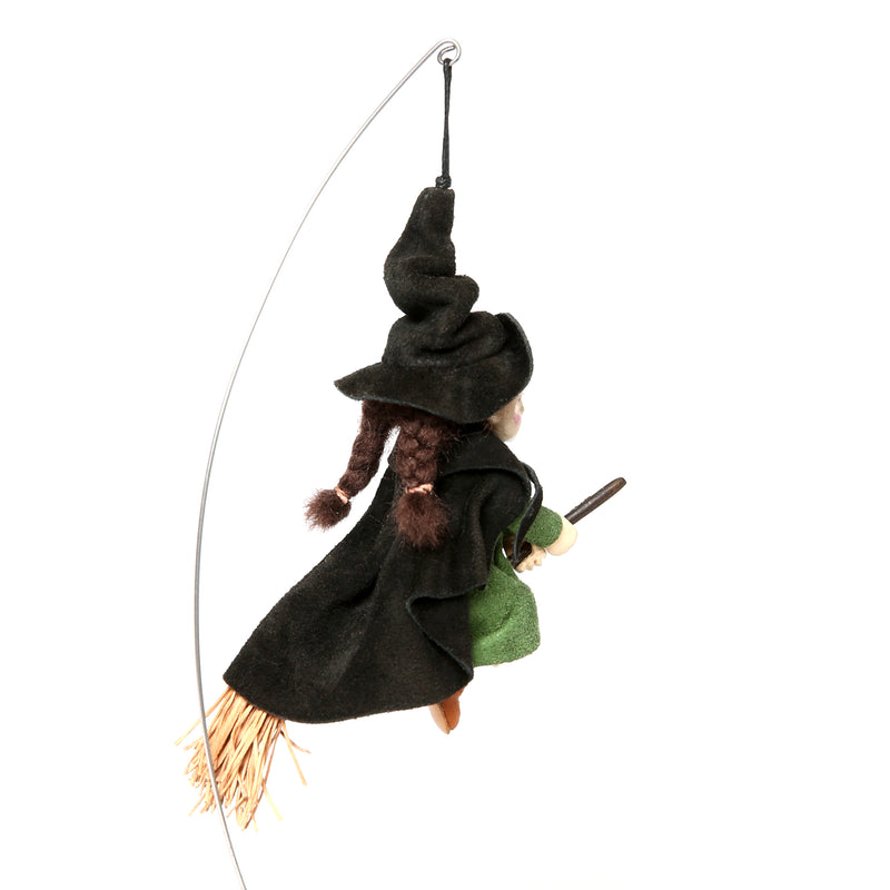 ミュージアムグッズ期間限定発売(発売期間 2月25日〜3月10日) LEATHER DOLL   /  革の人形シリーズ (魔女の少女））