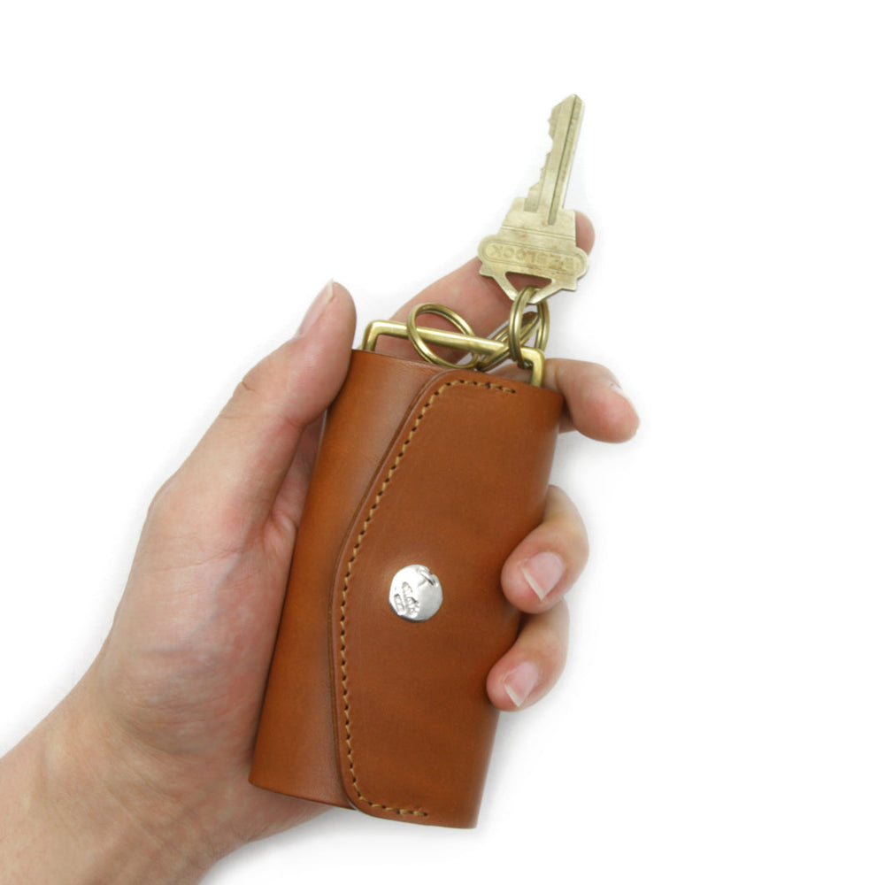 【倉吉店】 中古 LEATHER ARTS & CRAFTS MOTO | レザーアーツアンドクラフツモト キーケース Key Case KC5 ブラック 【124】 KC5 ≪BROWN≫ KEY CASE / キーケース – MOTO ONLINE STORE