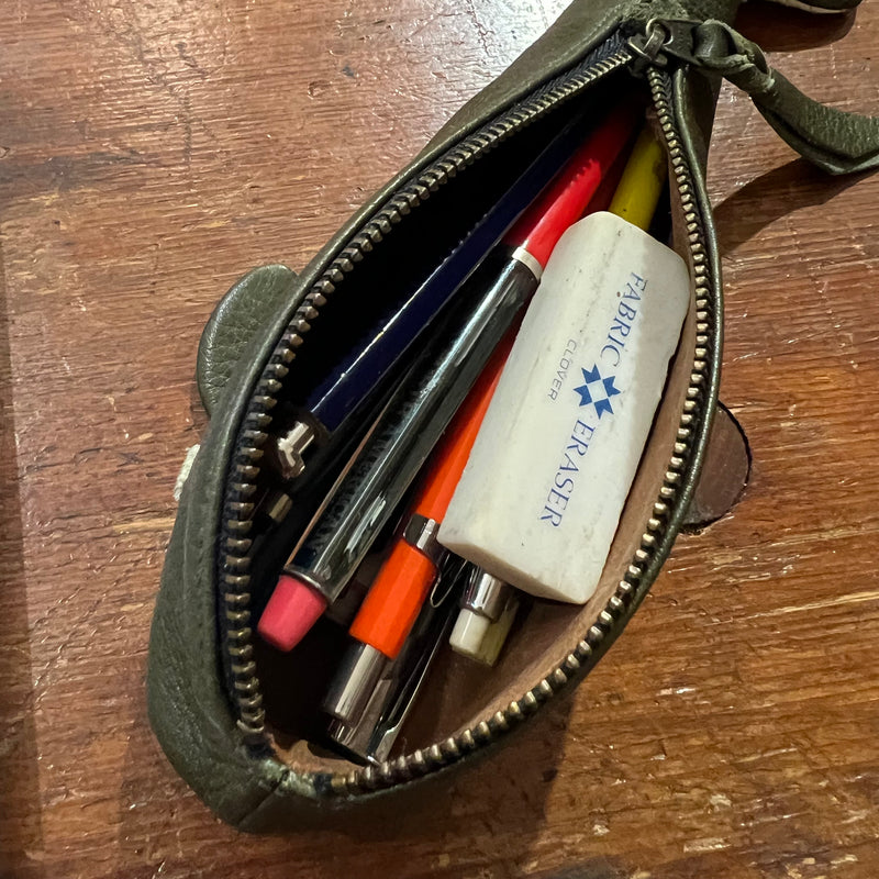 ミュージアムグッズ期間限定発売(発売期間 2月25日〜3月10日) PEN CASE / ペンケース