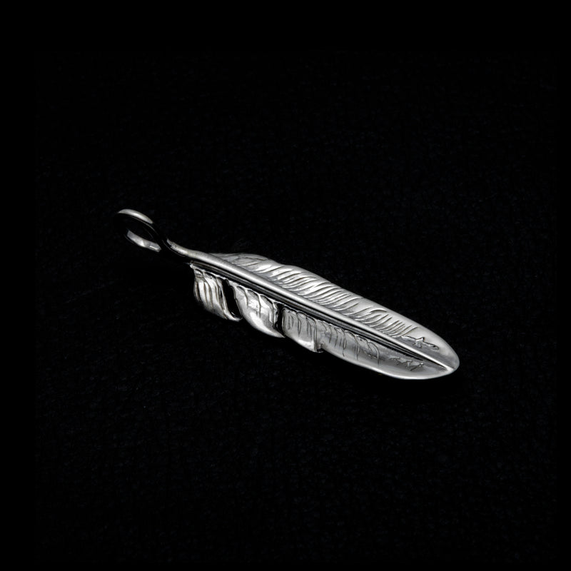 MOTOR FT-11L , FEATHER PENDANT (18K GOLD ACCENT) , SMALL , LEFT /  K18メタル付小フェザー(左)