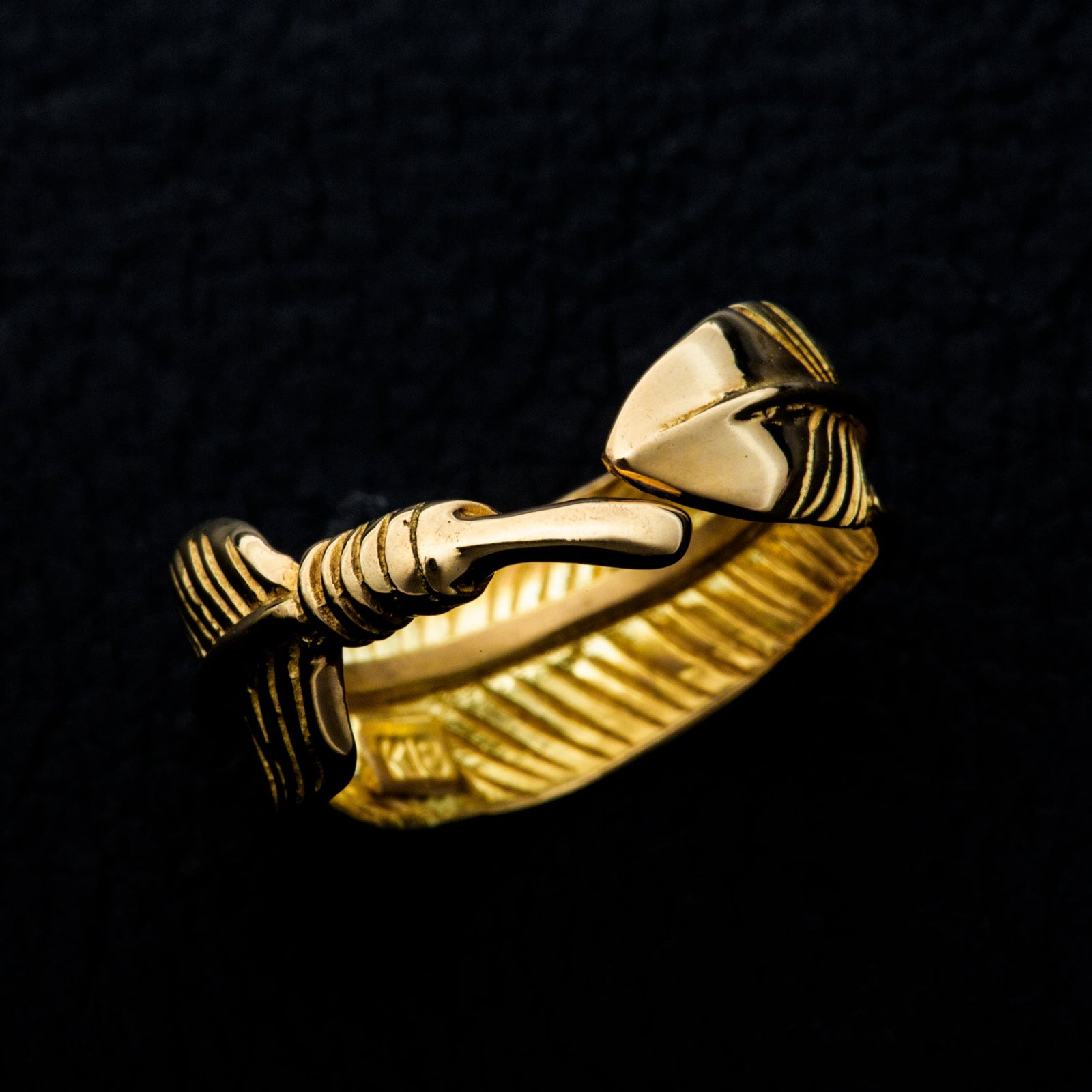 モグオ様REDMAN 平打ち全金フェザーリング18kフェザー 19号