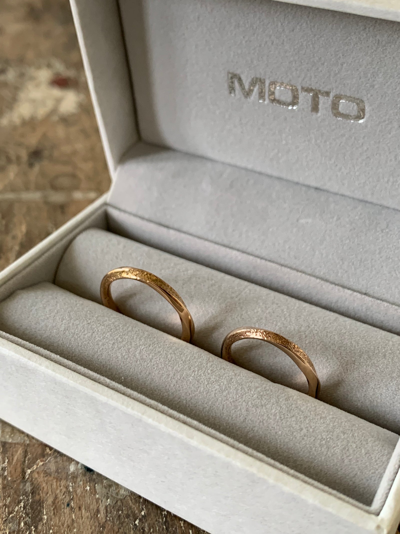【モト】MOTO オービットネックレス　LARGE モト】MOTO オービットネックレス LARGE